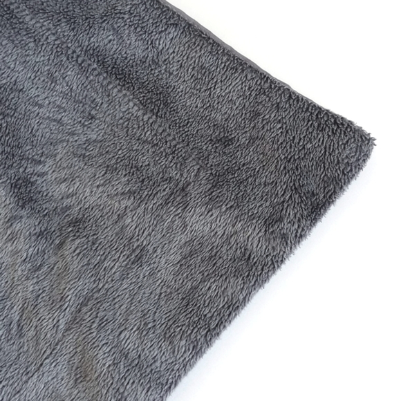 Set of 2 Soft Blue Grey Sherpa Style Pillow Shams Standard Size x2 - Picture 2 of 12